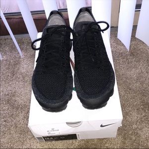 Vapormax triple black